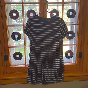 Robe T-shirt rayé, médium, marqué Twik